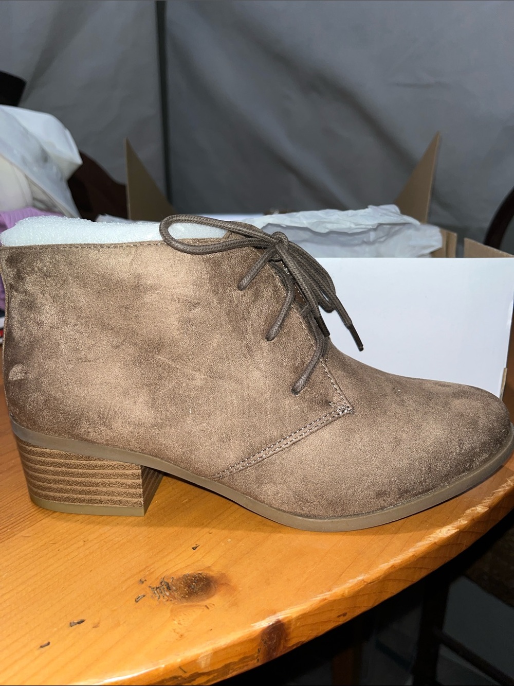 Avenue Cloudwalkers Brown Faux Suede Lace-Up Ankle Booties 7W